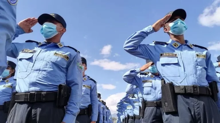 Curso: Relacionamiento policías  y periodistas